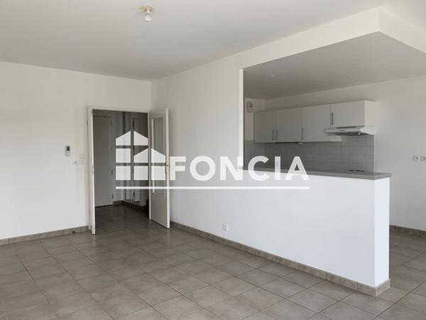 Location Appartement 3 pièces 80.6 m² - 185 RUE NATTIER Brest 29200