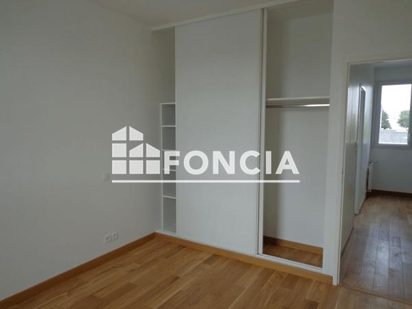 Location Appartement 3 pièces 80.6 m² - 185 RUE NATTIER Brest 29200