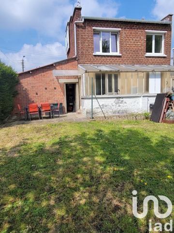 Maison 5 pièces de 70 m² à Fromelles (59249)
