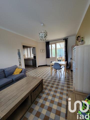 Maison 5 pièces de 70 m² à Fromelles (59249)