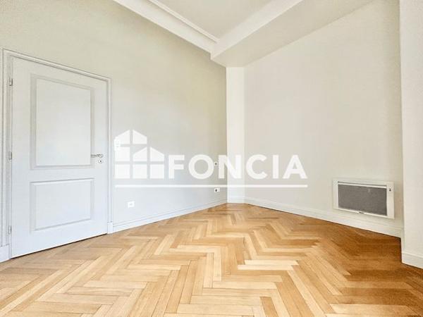 Location Appartement 3 pièces 65.07 m² - 17 REMPART SAINT THIEBAULT Metz 57000