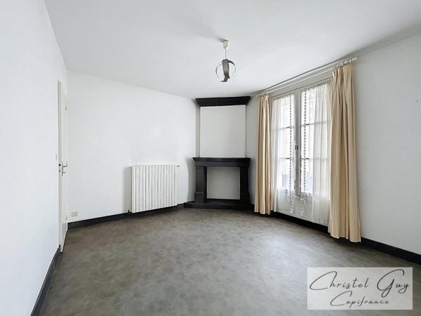 Montval-sur-Loir (72500), maison de charme à vendre 4 chambres, cour et dépendances, coeur de ville