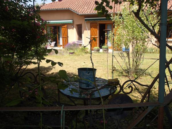 Riorges (42153) Superbe maison plain pied traditionnelle en impasse au calme Riorges centre