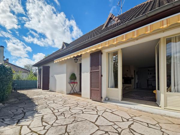 Maison 4 pièces -1243 m² de parcelle