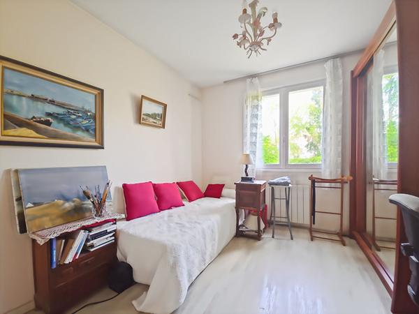 Maison 4 pièces -1243 m² de parcelle