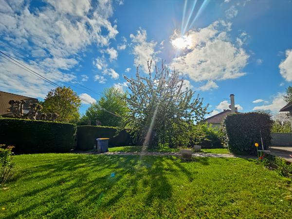 Maison 4 pièces -1243 m² de parcelle