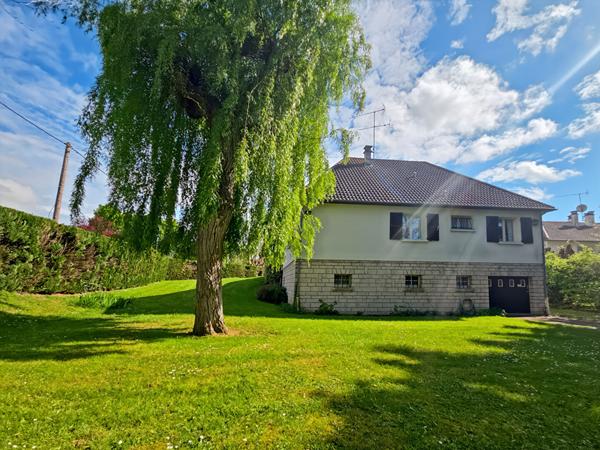 Maison 4 pièces -1243 m² de parcelle