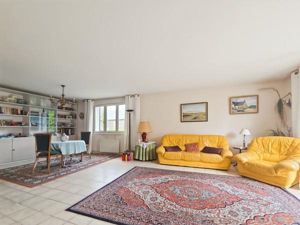 Maison 4 pièces -1243 m² de parcelle