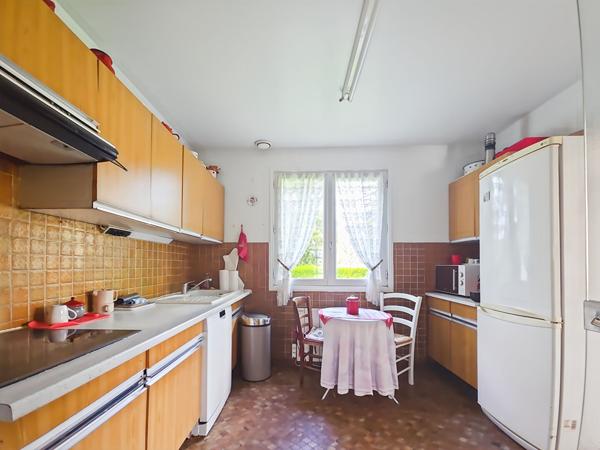 Maison 4 pièces -1243 m² de parcelle