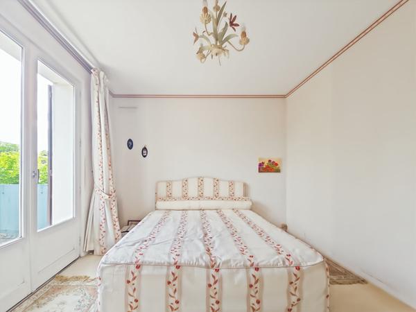 Maison 4 pièces -1243 m² de parcelle