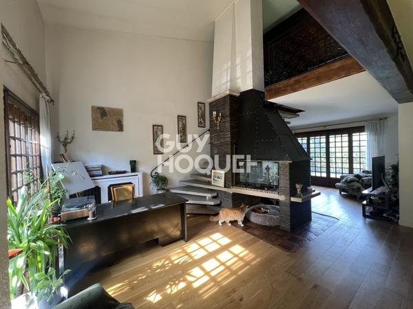 MAISON À VENDRE DE 6 PIÈCES DE 165,00 M²