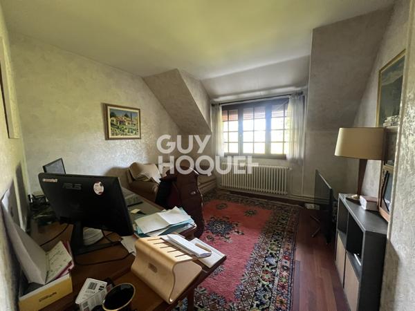 MAISON À VENDRE DE 6 PIÈCES DE 165,00 M²