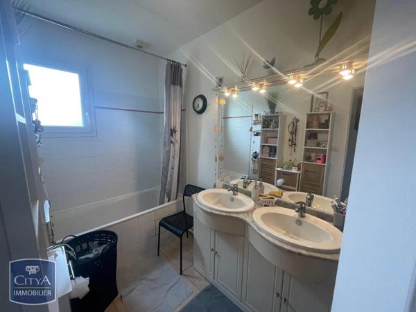 Maison à louer 4 pièces 80.84m² Tonnay-Charente (17430)