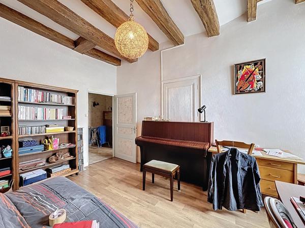 MAISON DE VILLE, SANS TERRAIN