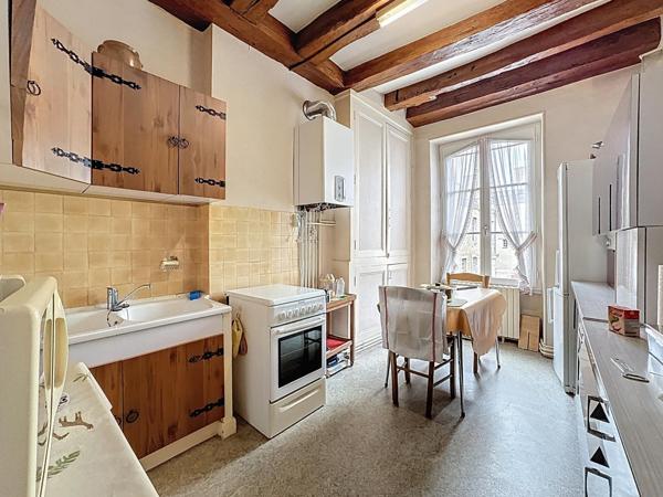 MAISON DE VILLE, SANS TERRAIN