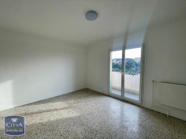 Appartement à louer 3 pièces 56.8m² Nice (06100)