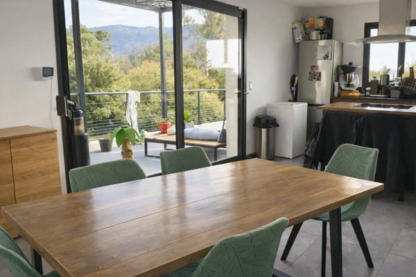 Signes (83870) Élégante maison familiale au cœur de Signes (83870) – 89 m² de confort et de lumière