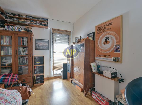 Appartement à vendre Bordeaux - 4 pièces, 80m² avec 3 chambre(s) à 345 000€ - AJP Immobilier Bordeaux Nansouty