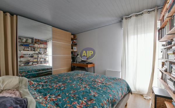 Appartement à vendre Bordeaux - 4 pièces, 80m² avec 3 chambre(s) à 345 000€ - AJP Immobilier Bordeaux Nansouty