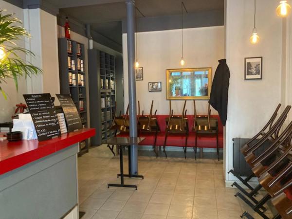 Immobilier Paris 17ème (75017) – Commerce 64m2 – 259 200 €