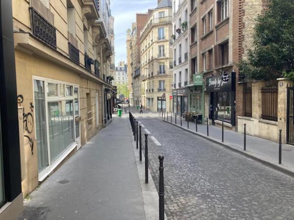 Immobilier Paris 17ème (75017) – Commerce 64m2 – 259 200 €