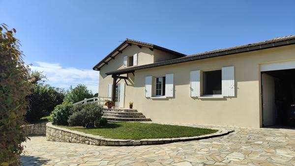 Maison 5 pièce(s) 4 chambre(s) 139 m²