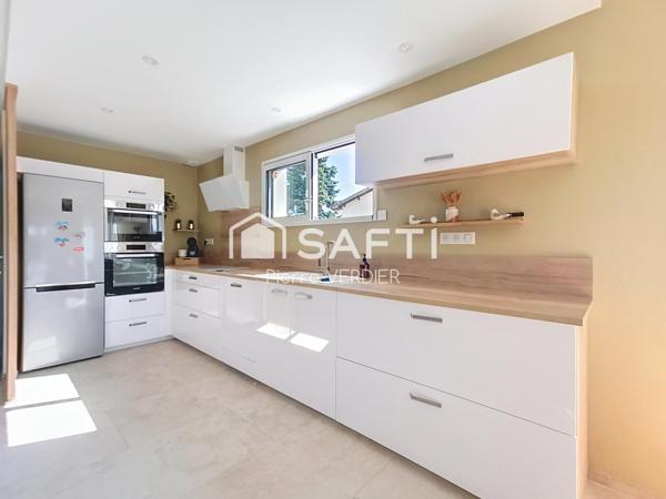 Neuf, belles prestations, grand garage