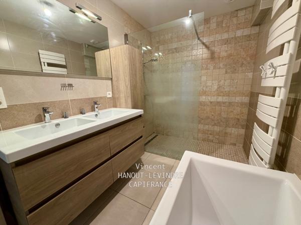 Maison à vendre 6 pièces SAINT BARTHELEMY D'ANJOU (49)