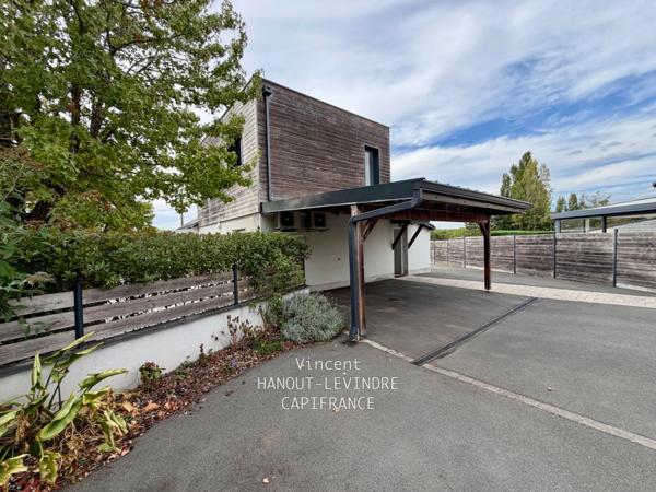 Maison à vendre 6 pièces SAINT BARTHELEMY D'ANJOU (49)