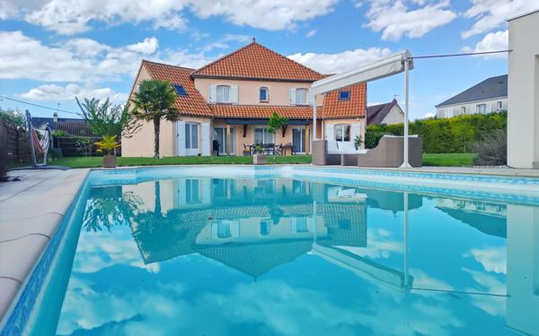 Maison à vendre    6 pièces • 190 m2 Saint-Pryvé-Saint-Mesmin