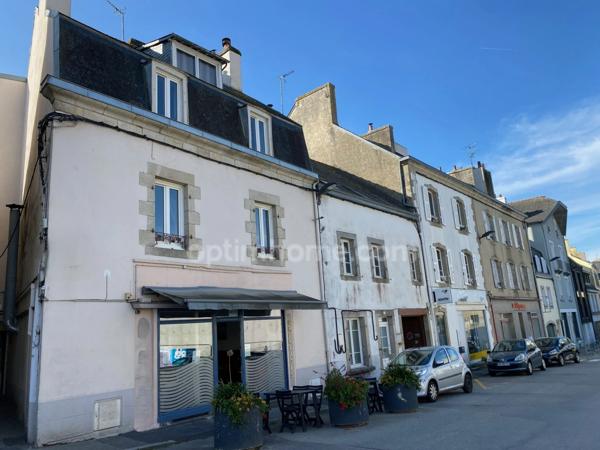 Immeuble de rapport à QUIMPERLE.