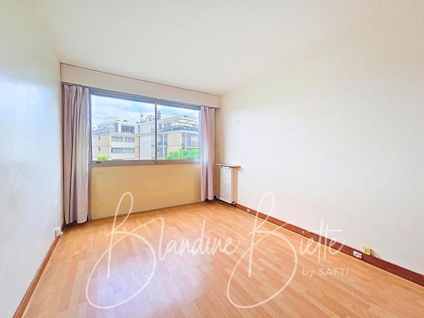 Appartement familial à 12 mn du RER