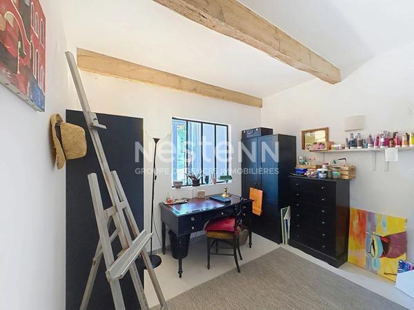 Maison vigneronne atypique entièrement rénovée 9 pièces de 185 m2 avec vue exceptionnelle sur l'étang de Bages