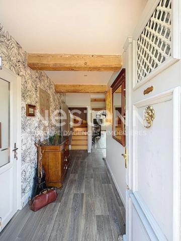 Maison vigneronne atypique entièrement rénovée 9 pièces de 185 m2 avec vue exceptionnelle sur l'étang de Bages