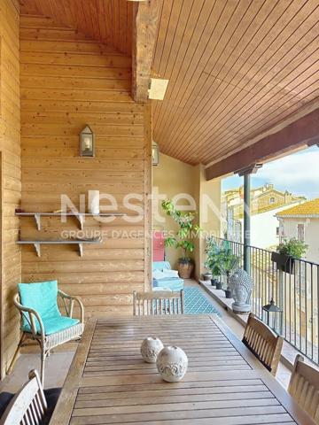 Maison vigneronne atypique entièrement rénovée 9 pièces de 185 m2 avec vue exceptionnelle sur l'étang de Bages