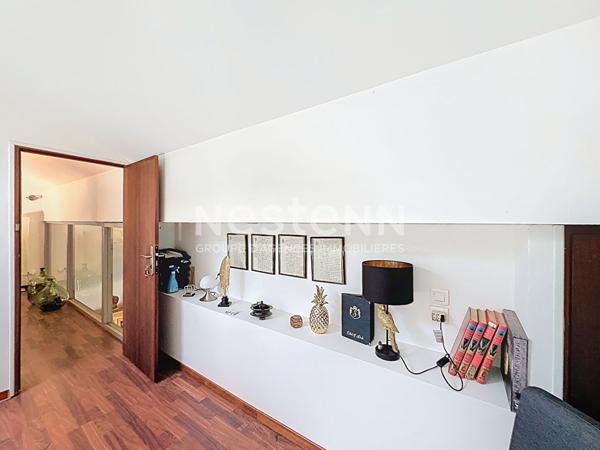 Maison vigneronne atypique entièrement rénovée 9 pièces de 185 m2 avec vue exceptionnelle sur l'étang de Bages