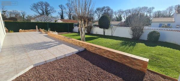 Maison individuelle à vendre à Le Gua en Charente-Maritime (17600), ref : Ref 02070   
Belles Ezines