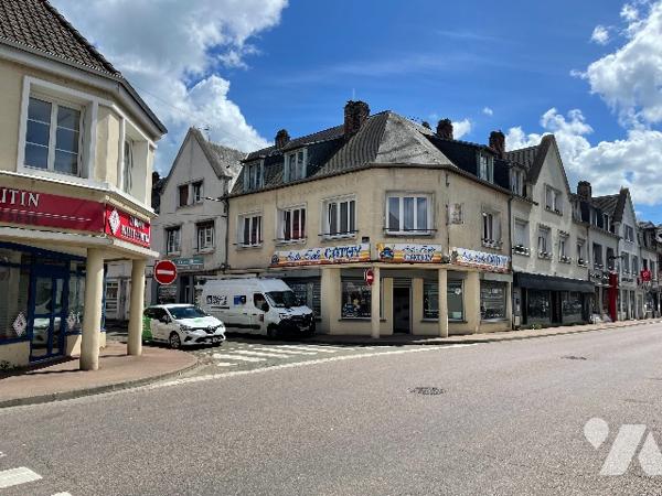 Immeuble de rapport comprenant local Commercial et un appartement situé à BLANGY SUR BRESLE (76340)