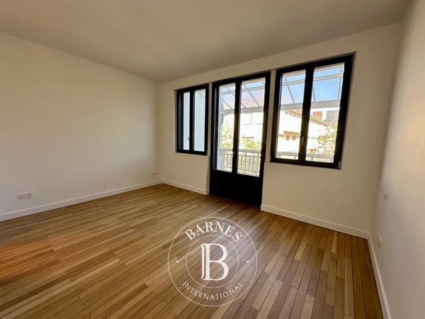 Orléans, Maison de ville 4 Chambres -  164 m² à vendre