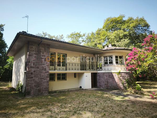 Vente Maison250,22 m² - 8 Pièces - MONT DE MARSAN (40000)