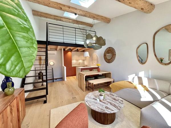 Superbe rénovation, belle maison en pierre du village !