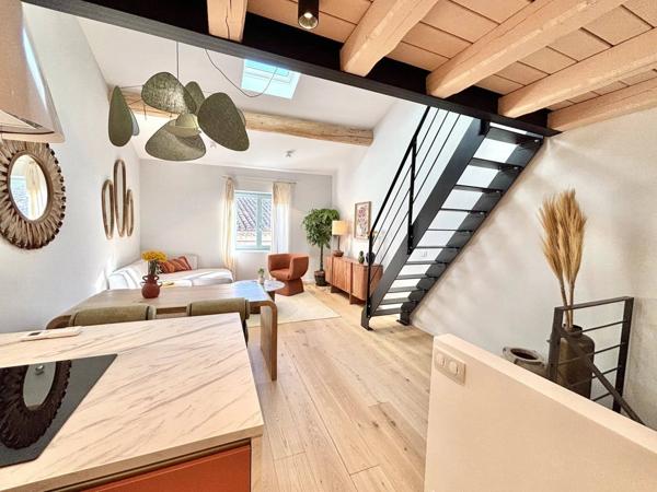 Superbe rénovation, belle maison en pierre du village !