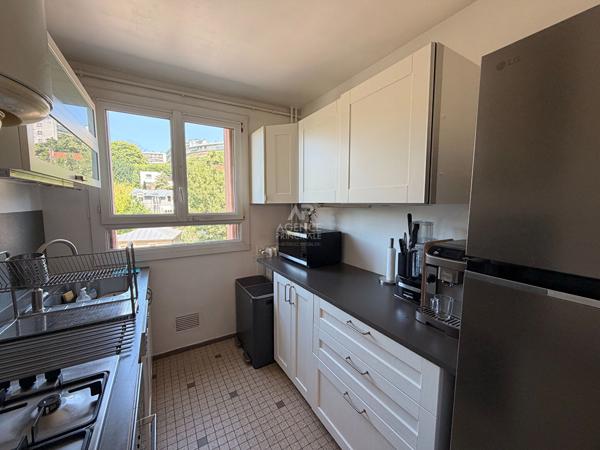 Appartement 3 pièce(s) 55 m2 15 min à pied RER A - Saint Germain En Laye Loyer 1 400 €/mois charges comprises **  - Référence  18454