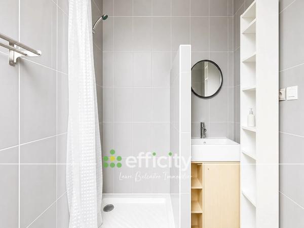 Appartement
         2 pièces
        - 30 m² 110 000 € *