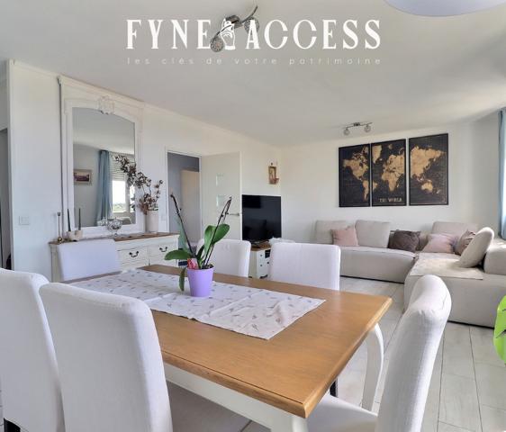 APPARTEMENT T4 - PORTES DE LYON - BRON - PARILLY - UNIVERSITÉ - STATIONNEMENT PRIVÉ - RESIDENCE SÉCURISÉE - TRAMWAY T2 - BUS - A6 - A7 - ROCADE EST , Bron
