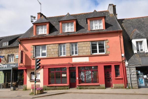 Local Commercial à PLONEVEZ-PORZAY, 29550 - 7 pièces 213m²