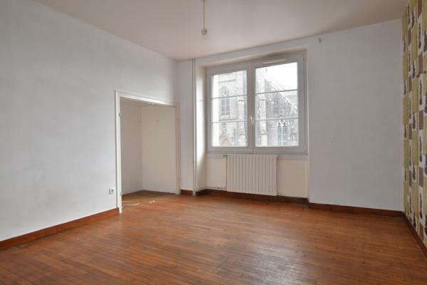 Local Commercial à PLONEVEZ-PORZAY, 29550 - 7 pièces 213m²