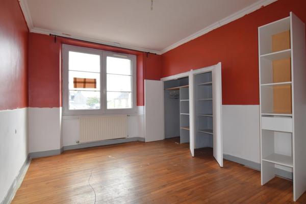 Local Commercial à PLONEVEZ-PORZAY, 29550 - 7 pièces 213m²