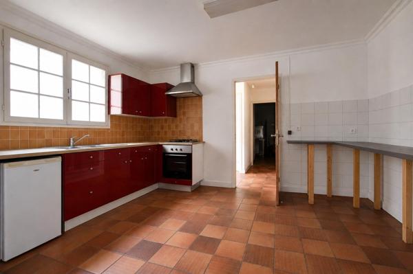 Local Commercial à PLONEVEZ-PORZAY, 29550 - 7 pièces 213m²