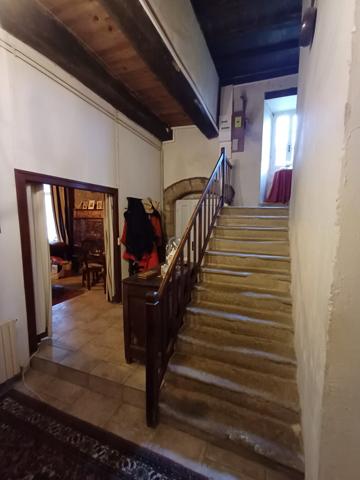 Plougasnou (29630) Plougasnou bourg, manoir du 15ème sur 5900 m2 de terrain avec dépendances.